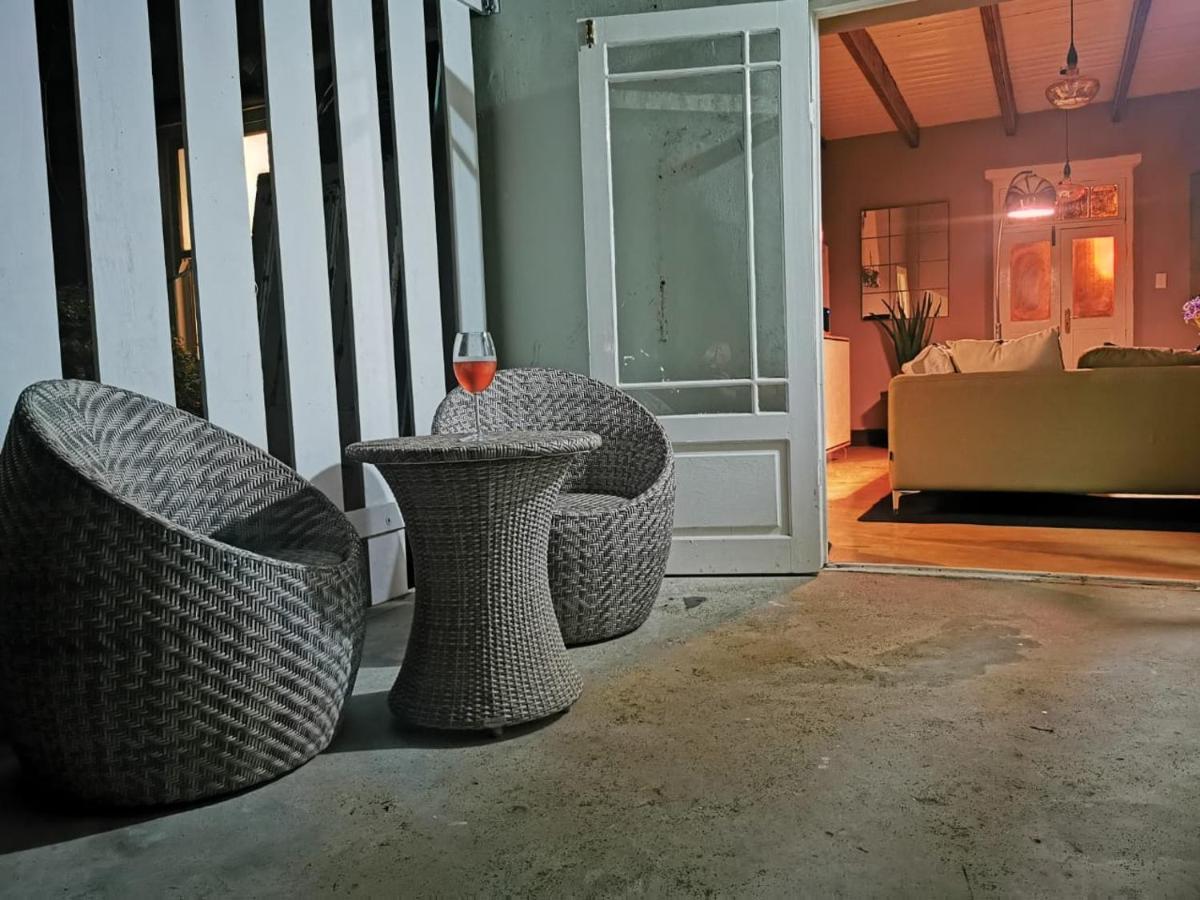 Aloe Cottage - 2 Bedroom Stanford Luaran gambar